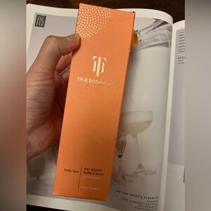 True Botanicals Body Love Day Dream Bubble Bath 10fl.oz./296ml